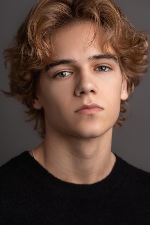 Gavin Warren