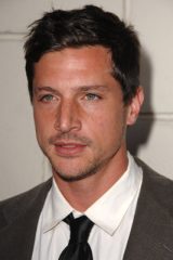 Simon Rex